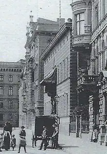 Blick von Norden auf das Gouvernementgebäude, Anfang der 1890er Jahre