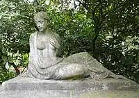Weiblicher Akt, Grabstätte Schade Thörner, Düsseldorfer Nordfriedhof