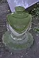 Grabvase vom alten Gutsfriedhof