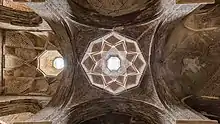 Nichtradiale Rippengewölbe in der Freitagsmoschee von Isfahan