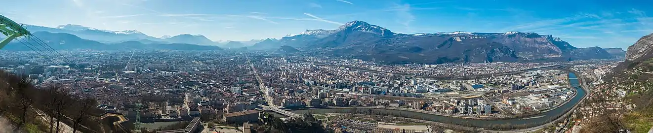 Panorama Grenoble in Richtung Moucherotte