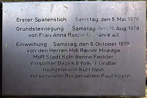 Texttafel zur Einweihung des Grinkenschmied-Denkmals