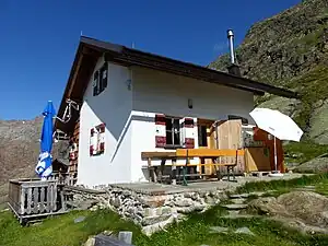 Die Grohmanhütte von Südosten gesehen