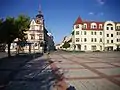 (2) Blick vom Marktplatz in die Breitstraße, links das Rathaus
