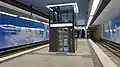 Aufzug an der Bahnsteigebene