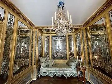Spiegelkabinett im Appartement des Intendanten Pierre-Élisabeth de Fontanieu (1770–1774)
