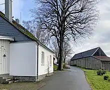 Höhe 2