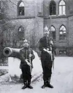größter und kleinster Soldat