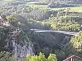 Fußgängerbrücke in der Schlucht der Pazinčica