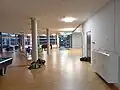 Wartebereich im Eingangsgebäude