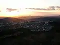 Blick auf den Hackenberg vom Aussichtsturm am Knollen