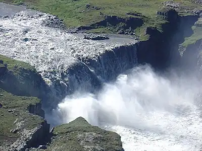Der Hafragilsfoss vom Aussichtspunkt