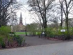Hochmeisterplatz mit Blick auf die Hochmeisterkirche