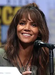 Halle Berry (* 1966)
