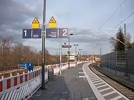 Der neue Bahnsteig kurz nach Inbetriebnahme (2021)
