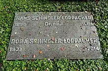Hans Schindler-Loppacher (1896–1984) Industrieller. Dora Schindler-Loppacher (1923–2014). Grab, Friedhof Enzenbühl, Zürich
