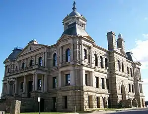 Harrison County Courthouse in Cadiz, gelistet im NRHP mit der Nr. 74001524