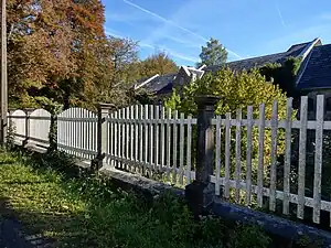 Zaun zur Straße