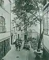 Ansicht des Hofes der Villa Parey mit dem ähnlich gestalteten Garten