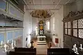Kirchenschiff mit Emporen und Loge