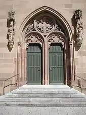 Westportal der Nikolaikirche