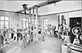 Fabrik-Innenansicht: Laboratorium und Probiersaal zum Testen