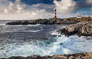 Hellisøy fyr von Fedje aus gesehen
