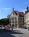 Marktplatz und Rathaus