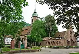 Kirche und Paradies