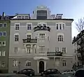 1907 von Paul Breitsameter und Anton Wörz erbauter Jugendstilbau in der Herzogstraße 57