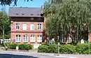 Dorfplatz:Altes Schulgebäude