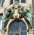 Frauenfiguren„Flüsternde Wellen“