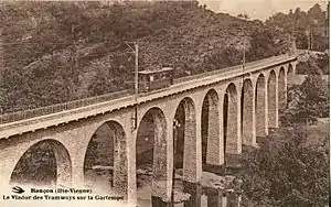 Eisenbahnviadukt über der Gartempe. Die schmalspurige Bahnlinie war zwischen 1911 und der Zeit des Ersten Weltkriegs in Betrieb.