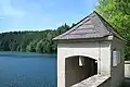 An der Staumauer