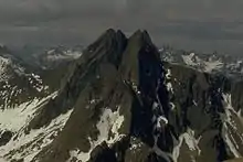 Die Kleine Höfats vom Schneck vor der Höfats. Ganz unten der Seilhenker