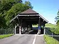 Brückenportal auf der Kernser Seite