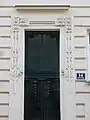 Secessionistisches Eingangstor zum Haus Hohlweggasse 14