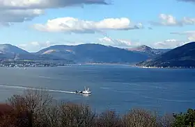 Blick über den Firth of Clyde zum Holy Loch