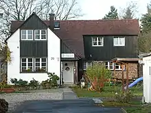 Gartenstadt Hellerau: Wohnhaus und kleiner Schuppen (Einzeldenkmal zu ID-Nr. 09210046)