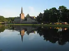 Die Ourthe beim Städtchen Hotton