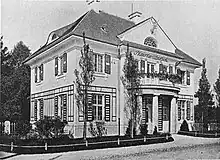 1907 – Hubertusapotheke, ehemalige Apotheke in München-Solln (heute Kunstgalerie), Diefenbachstr. 2