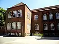 Altbau, Nordflügel vom Schulhof; Nach dem Zweiten Weltkrieg wieder aufgebaut