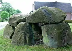 Das Großsteingrab D9 in Annen, Blick von Nordwesten