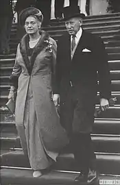 Prinzessin Margriet der Niederlande, festlicher Mantel mit Nerzbesatz (1967)