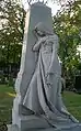 Trauernde am Grabmal Heinrich von Stephans