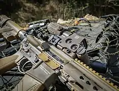 Gewehr G95 Kommando Spezialkräfte KSK mit EOTech HWS EXPS3-0 und Magnifier G33 / IEA MIL-OPTICS GmbH, Nagold