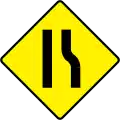 W-070-REinseitig verengte Fahrbahn – rechts