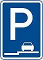 IP-11eParkplatz (auf dem Gehweg, längs)