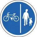 C15.22Getrennter Geh- und Radweg (Fußgänger rechts)