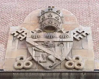 Wappen Innozenz’ VI. an der Madrider Kirche St. Genesius